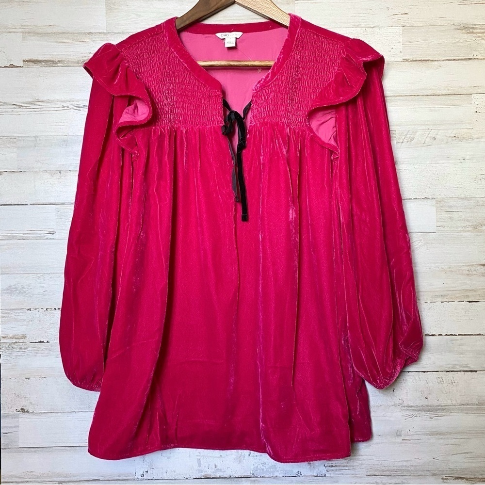 NWOT Velvet Ruffled Top Size Large - Picture 2 of 5